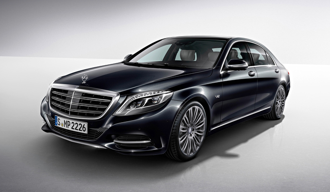 V12搭載のフラッグシップ「S 600」がデビュー｜Mercedes-Benz