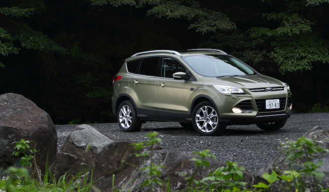 フォードのあたらしいコンパクトSUV、クーガに試乗|Ford