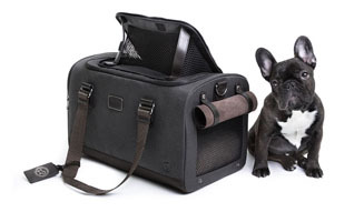 TUMI｜ペットと旅する「Cloud 7 for TUMI」デビュー