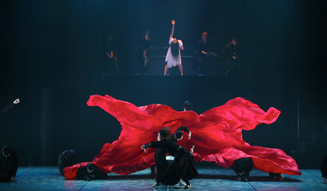 THEATER｜浅野忠信をナレーターに迎えた舞台『二重ノ裁ク者』