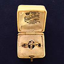 MUVEIL｜英国のアンティークジュエリーが揃う期間限定“Moving Shop”