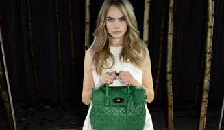 MULBERRY|カーラ・デルヴィーニュとコラボ!