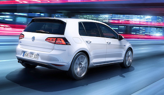 ゴルフにプラグインハイブリッドモデルを追加｜Volkswagen