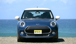 3代目になった新型MINIを試乗する｜MINI