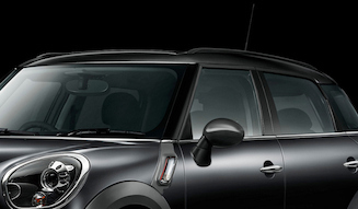 漆黒のJCWがクロスオーバーとペースマンに誕生|MINI