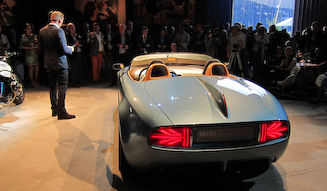 クラシック スポーツカーに仕立てたMINIを公開｜MINI