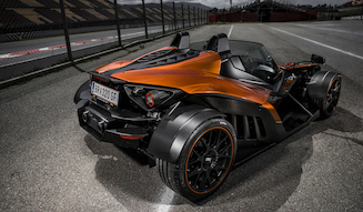 オートバイメーカーが開発したスポーツカー、X-BOW GTに試乗｜KTM