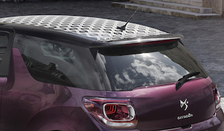 深紫のボディカラーとモノグラムのDSシリーズ｜Citroen