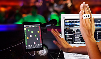 IK Multimedia｜iOSアプリをタッチレス操作できるコントローラー