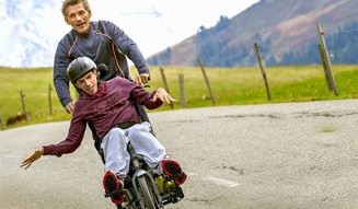 MOVIE｜不器用な父と反抗期の息子がトライアスロンの最高峰に挑む『グレート デイズ！－夢に挑んだ父と子－』