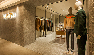 特集｜ヴァレンティノ ウォモのオープン記念限定モデル｜VALENTINO