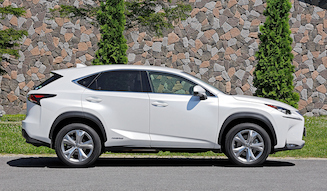 レクサスの新コンパクトSUV「NX」を試乗する｜Lexus