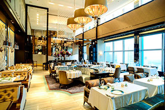 EAT|シャンハイ・タンのショーとランチを楽しむ