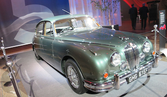 ジャガー「XE」をロンドンで初公開｜Jaguar