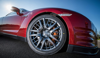 上質な乗り味を進化させたGT-R 2015年モデルを発表｜Nissan