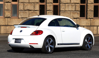 ファッションデザイナー滝沢直己 × The Beetle Turbo Exclusive 響き合うファッションとクルマ|Volkswagen