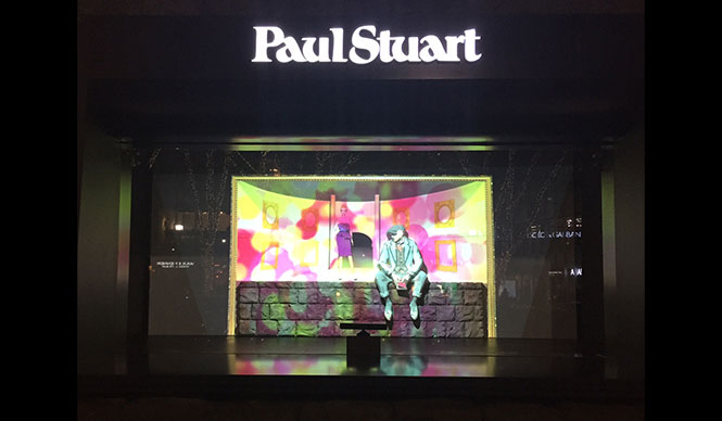 Paul Stuart|青山店のウインドウでプロジェクションマッピング