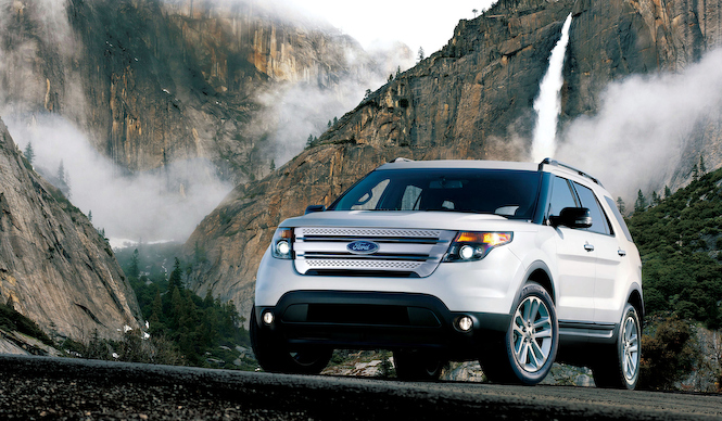 開放的なパノラマビューを楽しめるエクスプローラーの限定車｜Ford