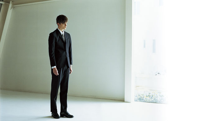 あたらしい春に着こなす端正なブリティッシュスタイル｜MARGARET HOWELL