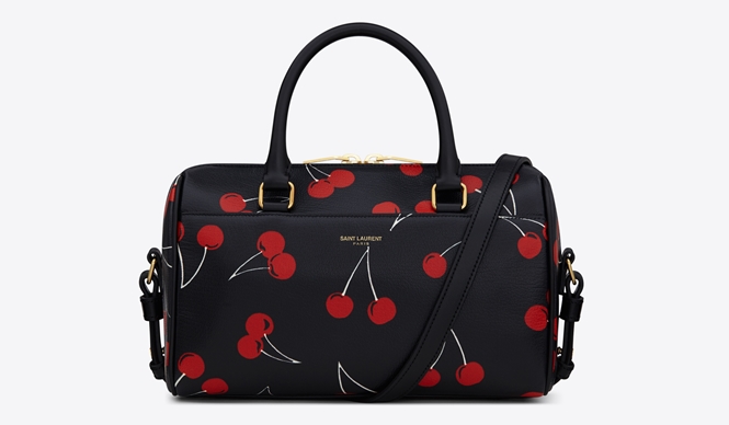アイコンバッグに新作!チェリープリントのベイビーダッフル発売|SAINT LAURENT