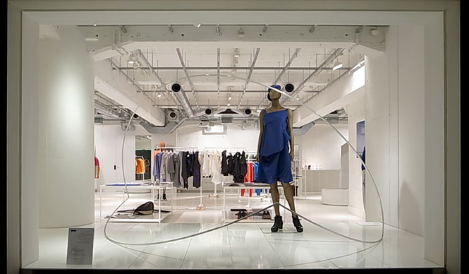 服からインスピレーションを得た建築家・中村竜治のオブジェ｜ISSEY MIYAKE INC.