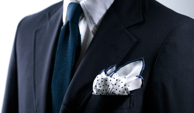 初夏の装いに華やかさをくわえるフェアファクスのポケットチーフ|FAIRFAX