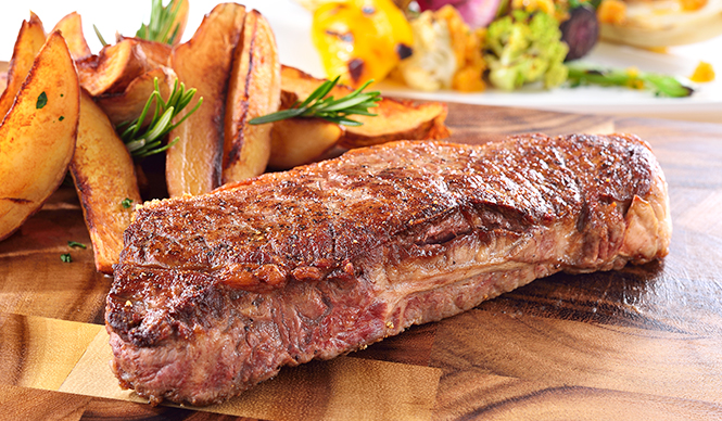 EAT｜「キュープラザ原宿」の最上階に注目のステーキ&バルがオープン