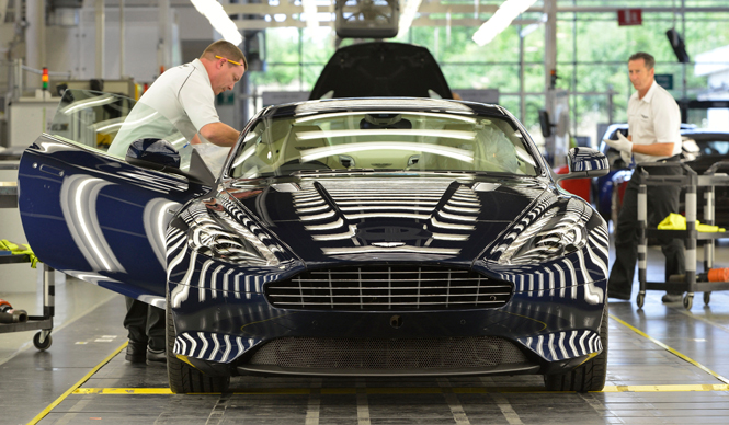 アストンマーティンのビスポークとレストア部門を訪ねる｜Aston Martin