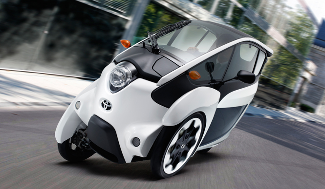 トヨタの次世代モビリティ、i-ROAD(アイロード)のテストパイロットを募集|Toyota
