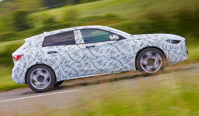 インフィニティQ30、フランクフルトでの登場を予告｜Infiniti