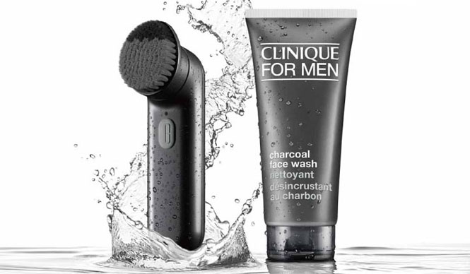男の“洗顔”を進化させる、新・洗顔料＋音波洗顔ブラシ｜CLINIQUE