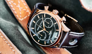 フレデリック・コンスタントが伝説の名車ヒーリーの限定モデル｜FREDERIQUE CONSTANT ギャラリー