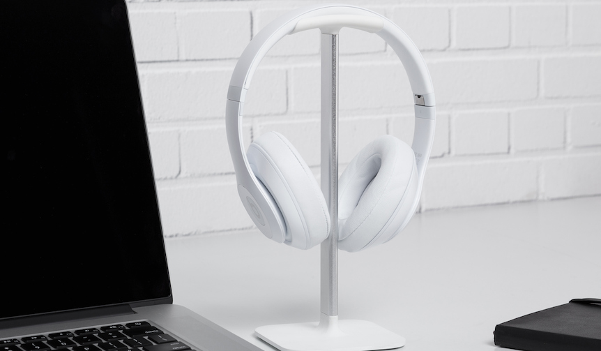 あらゆるサイズのヘッドフォンに対応するスタンド|BLUELOUNGE