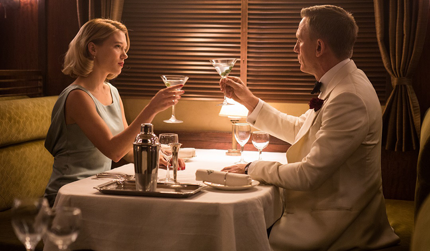 『007 スペクター』公開記念、「ベルヴェデール 007 コレクターズ エディションボトル」発売｜BELVEDERE