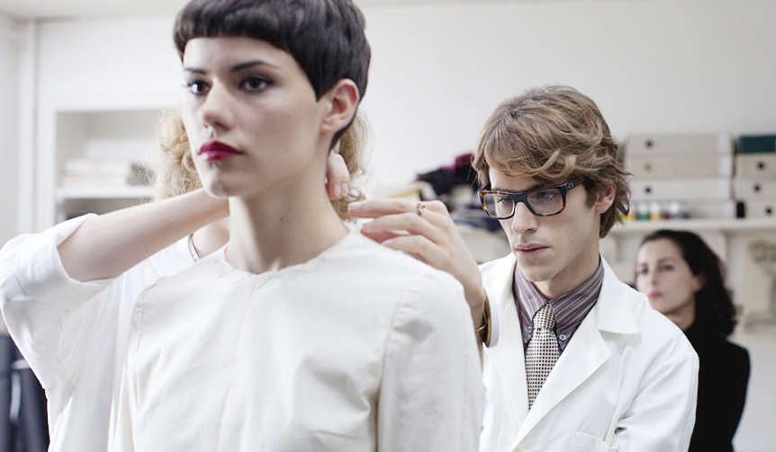 成功の陰にあった苦しみ、そして激しい愛を描く『SAINT LAURENT サンローラン』|MOVIE