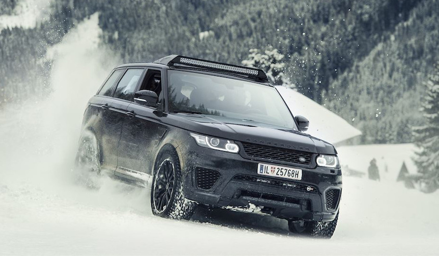 映画『007 スペクター』で使用したレンジローバーを展示｜JAGUAR LAND ROVER