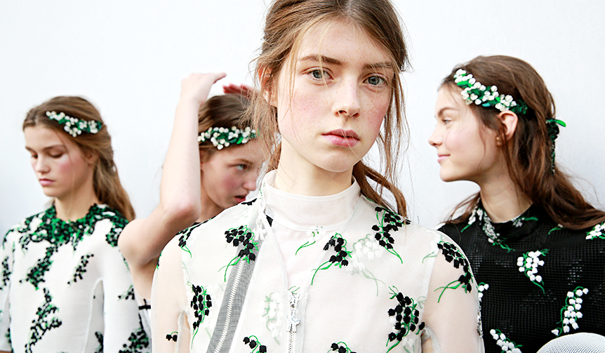 萩原輝美 連載 vol.137｜春は透けもの。少しのあかりに遊ぶ粋