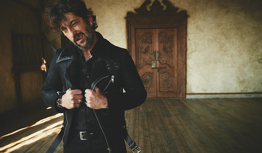 トニー・ワードをキャンペーンに起用した新作コレクションをリリース｜JUSTIN DAVIS