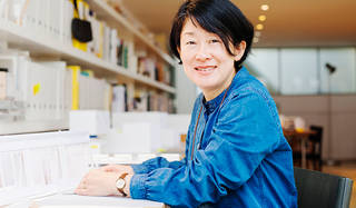 安積朋子が語る「好きなデザインを身につける意味」｜MARGARET HOWELL idea watch