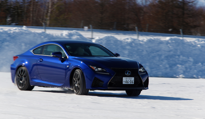 レクサス各モデルに氷雪上で試乗|LEXUS