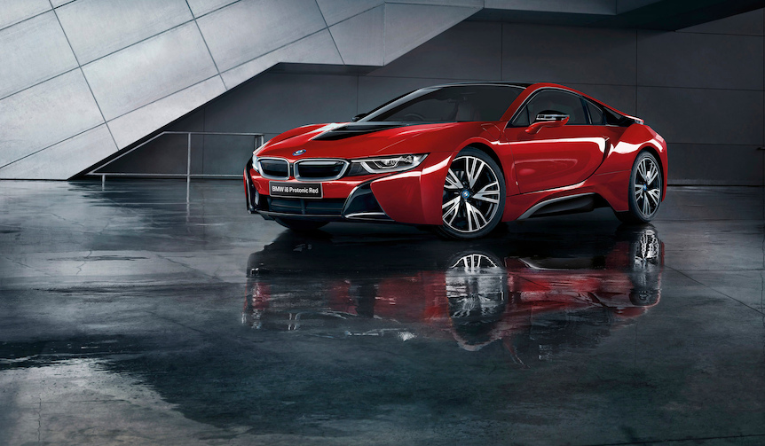 スポーティなPHV「i8」をレッドで彩った特別限定モデル|BMW