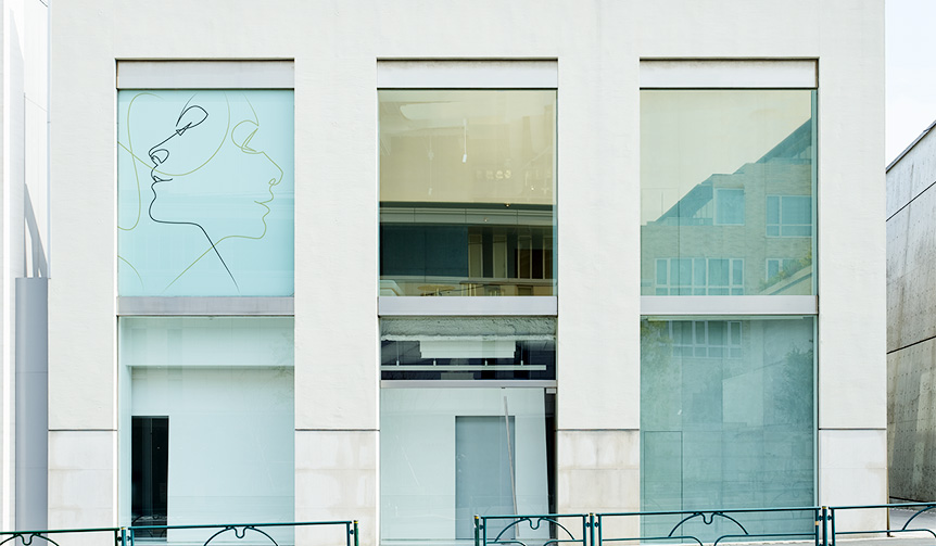 日本初上陸。パリ発の新しい自分発見サロンが青山にオープン｜THE BOOK 