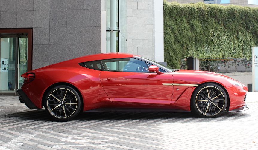 アストン、2つのスペシャルモデルを日本初公開|Aston Matin