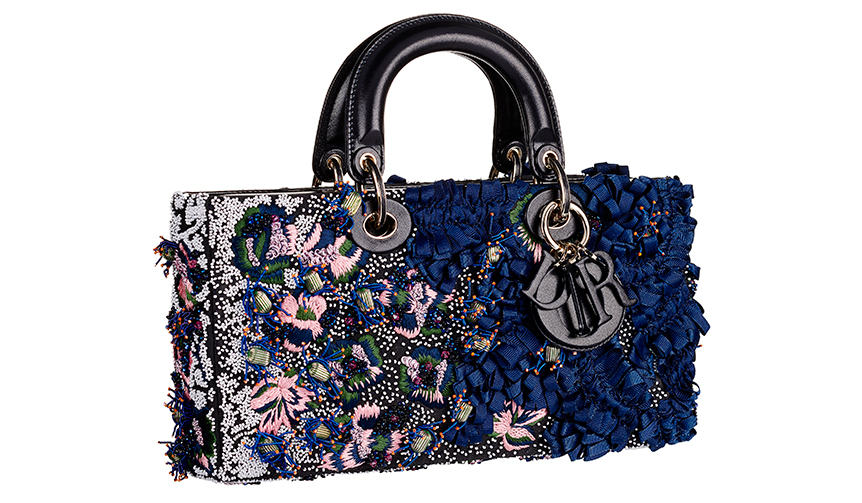 タイムレスなディオール新アイコンバッグ「RUNWAY BAG」登場｜DIOR