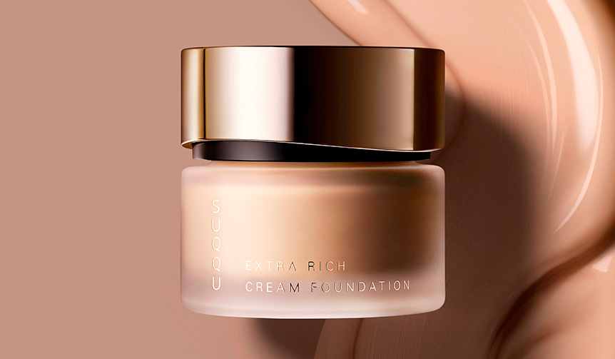 時間すら艶めきに変える肌。スック史上最高にリッチなファンデーション｜SUQQU