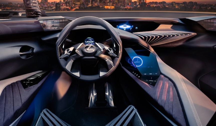 パリで世界初披露のコンパクトSUVの内装の一部を公開|Lexus