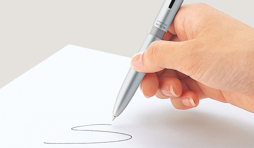 書く、捺すを一本でスピーディーに。ネーム印付き多機能ペン｜Shachihata
