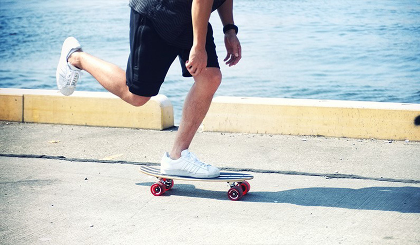 ダブスタックがウッドデッキを採用したスケートボードを発売｜DUB STACK ギャラリー