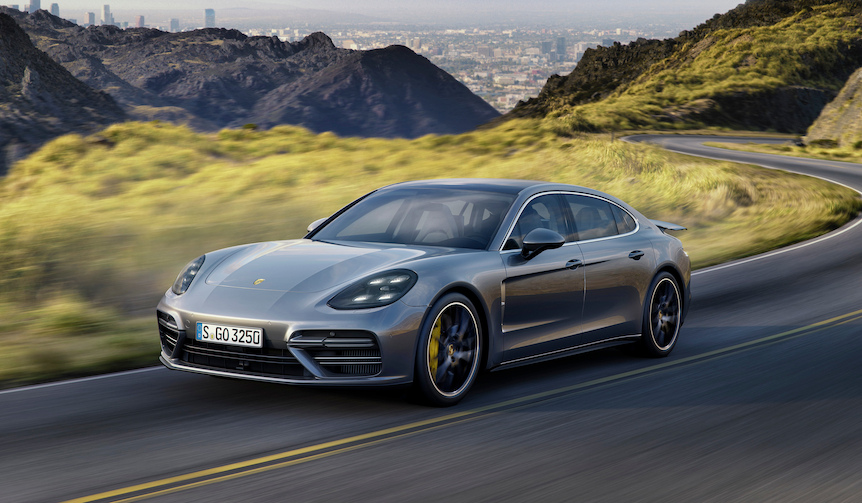 新型パナメーラのベースモデルとエグゼクティブモデル予約開始|Porsche