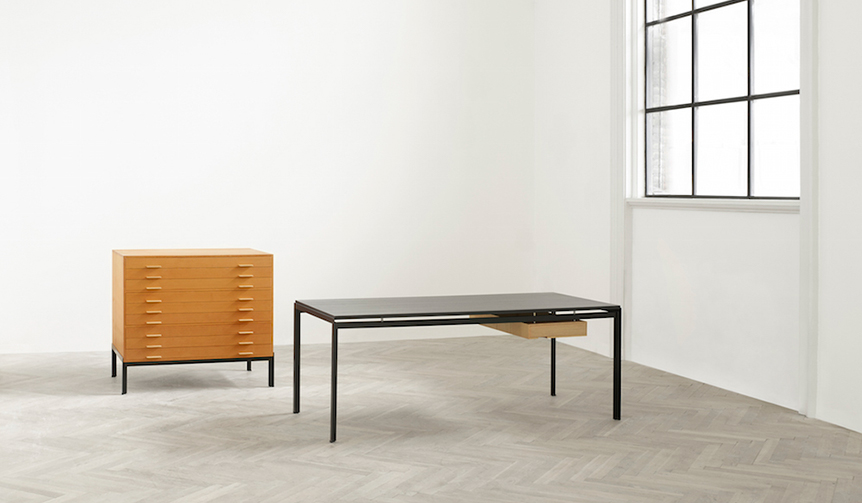 ポール・ケアホルム、初期の名作デスクが復刻|CARL HANSEN & SØN